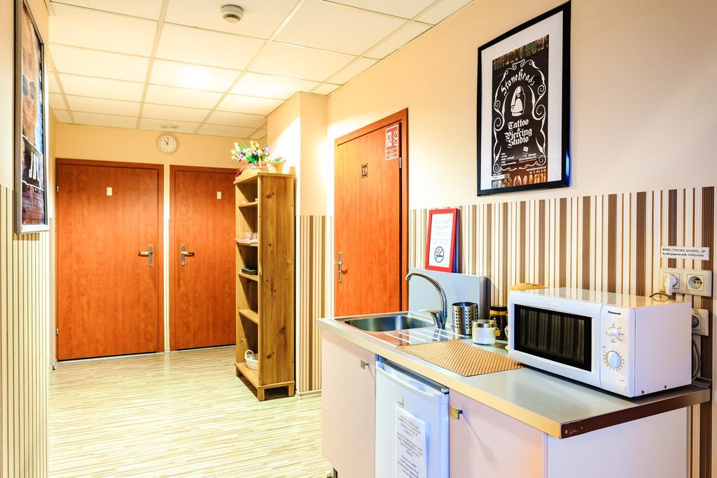 Hostel Cinema Βρότσλαβ Εξωτερικό φωτογραφία